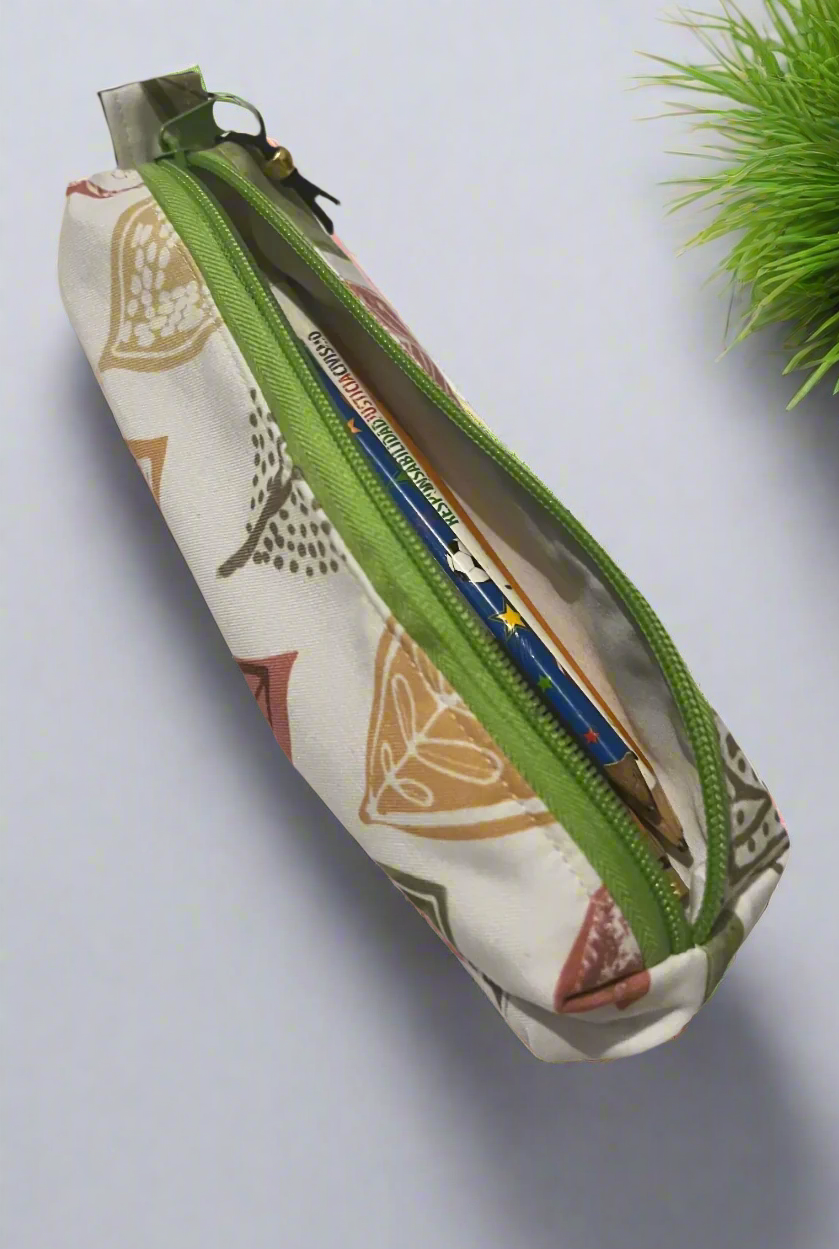 pouch bag school
pencil case
pen case
makeup brushes case
cat pencil case
cat pen case
aesthetic pencil case
leaves pencil case
nature