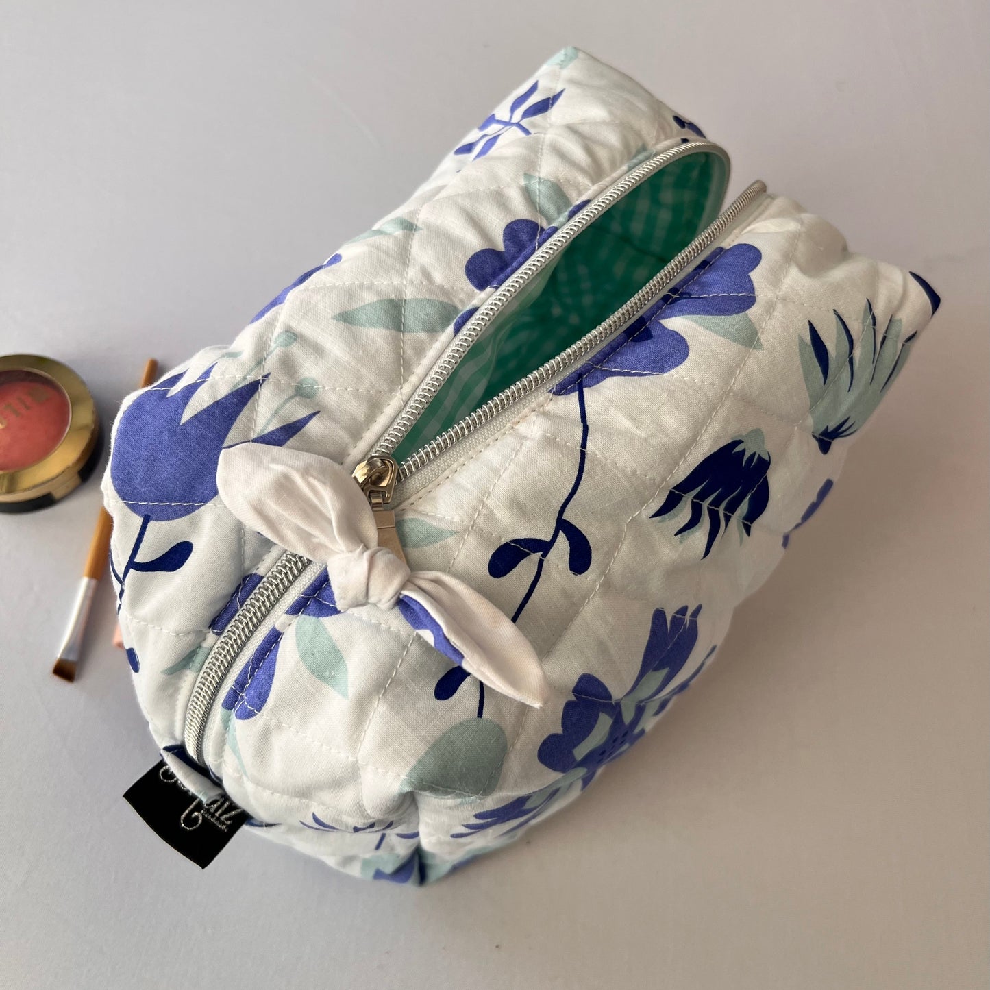 women bag
makeup bag small
makeup bag for purse
make up bag travel
MAKE UP BAG ORGANIZER
large makeup bag
handmade bag
flowers makeup bag
BLUE MAKEUP BAG