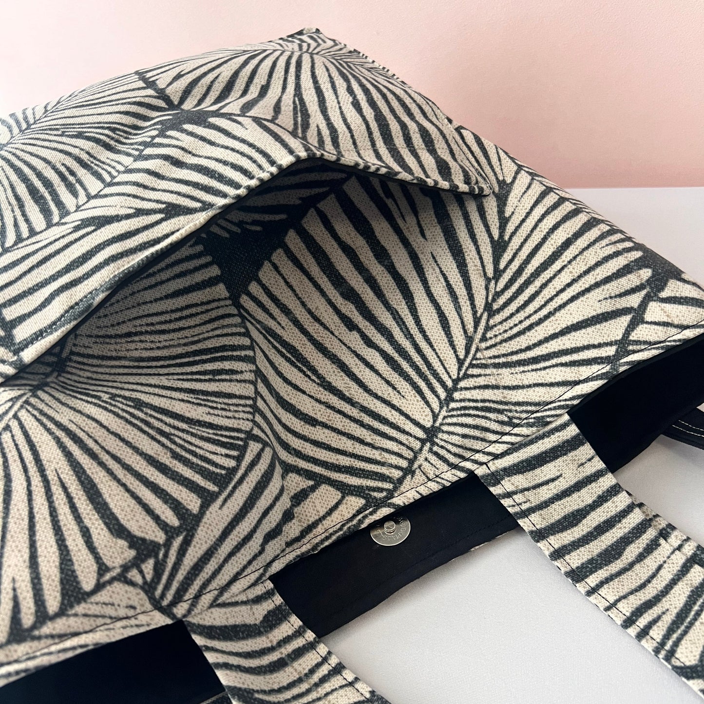 handmade tote bag cotton
Handmade Tote Bag
handmade pool bag
handmade bag
flowers bag
Fabric bag
Everyday book bag
Eco-friendly tote
boho handbag
black tote bag
black purse
black handbag
black bag
black and white tote bag
beach tote bag