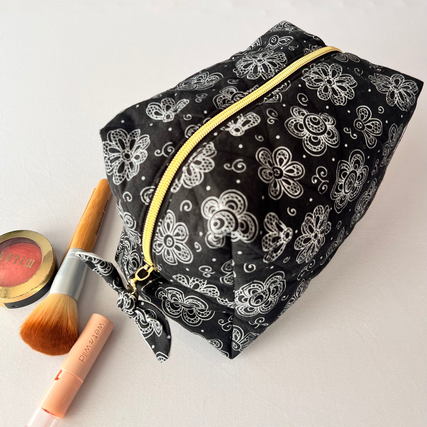 women bag
quilted makeup bag
makeup bag small
makeup bag for purse
make up bag travel
MAKE UP BAG ORGANIZER
large makeup bag
handmade bag
flowers makeup bag
Black makeup bag
black and white makeup bag